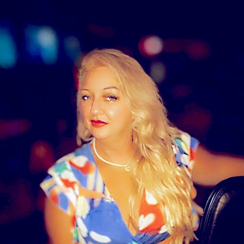 Meet your Posher, Caroline